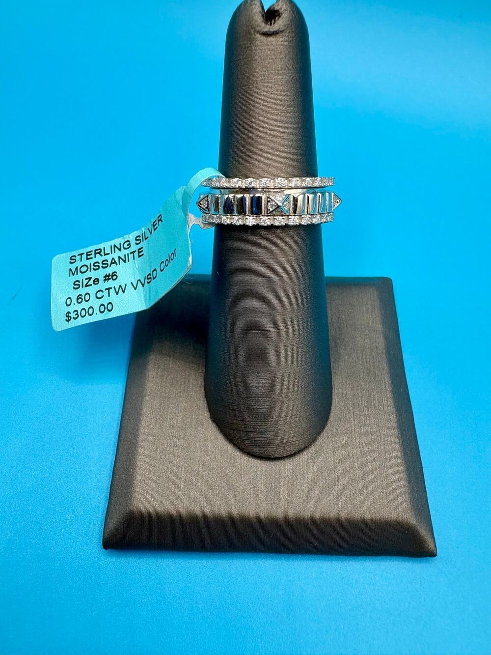 Stunning Fidget Spinning Ring - 0.6CTW Moissanite & Sterling Silver
